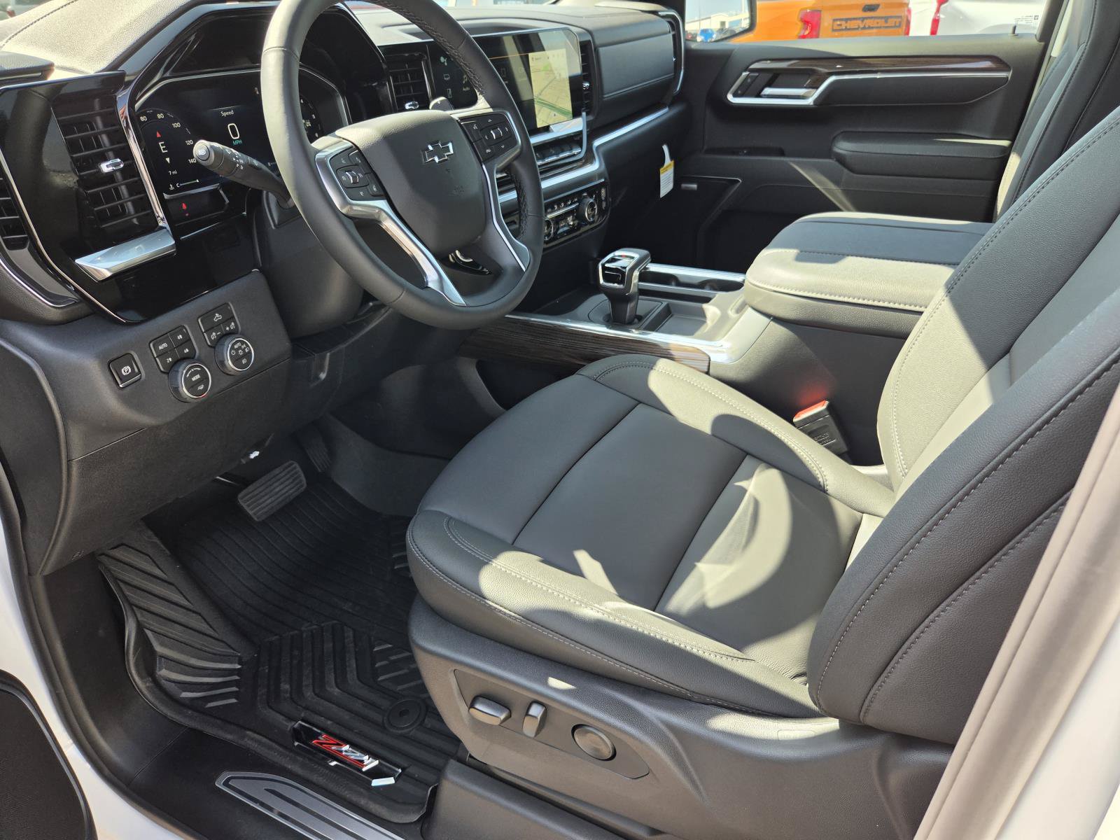 New 2026 Chevrolet Silverado 1500 RST w/ Z71 Off-Road Package AWD/4WD image 14