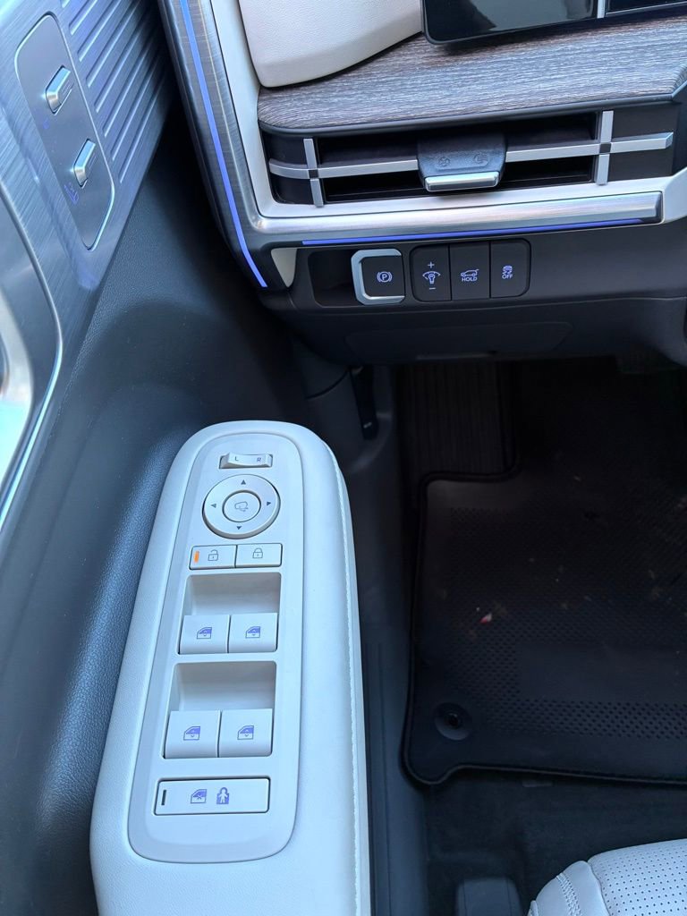 Used 2024 Hyundai Santa Fe Calligraphy image 26