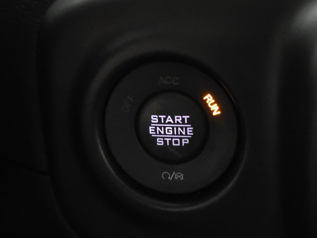Used 2023 Jeep Wrangler Unlimited w/ Cold Weather Group AWD/4WD image 43