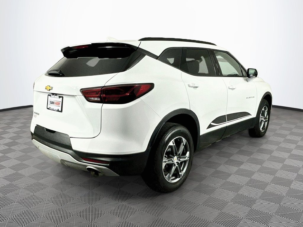 Used 2023 Chevrolet Blazer LT w/ Convenience Package FWD image 11