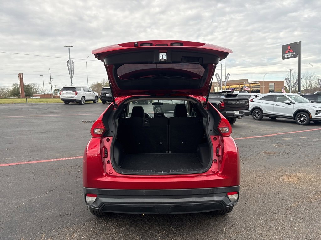 Used 2020 Mitsubishi Eclipse Cross LE image 8