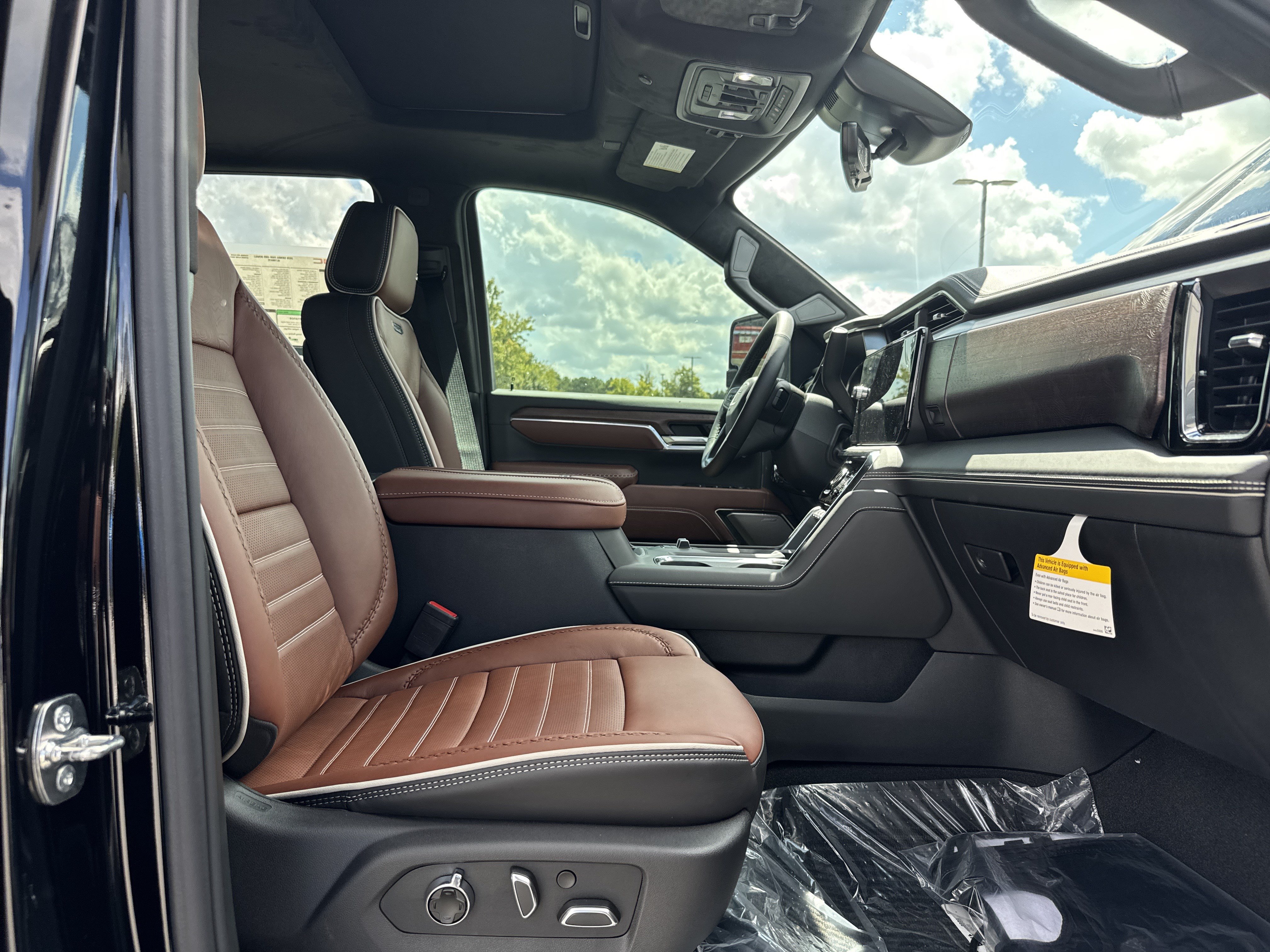 New 2026 GMC Sierra 2500 Denali Ultimate w/ LPO, Black Badging Package AWD/4WD image 30