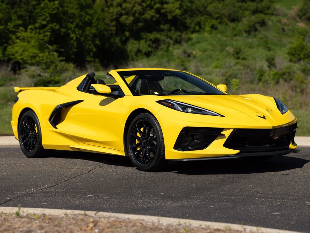 Used 2026 Chevrolet Corvette Stingray Premium Conv w/ Z51 Performance Package RWD image 9