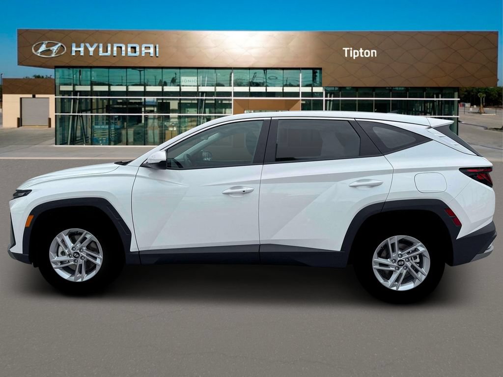 New 2026 Hyundai Tucson SE FWD image 3