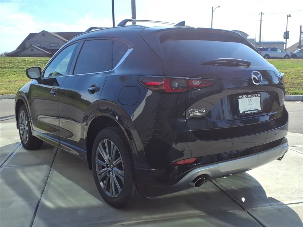 New 2025 MAZDA CX-5 Signature image 5
