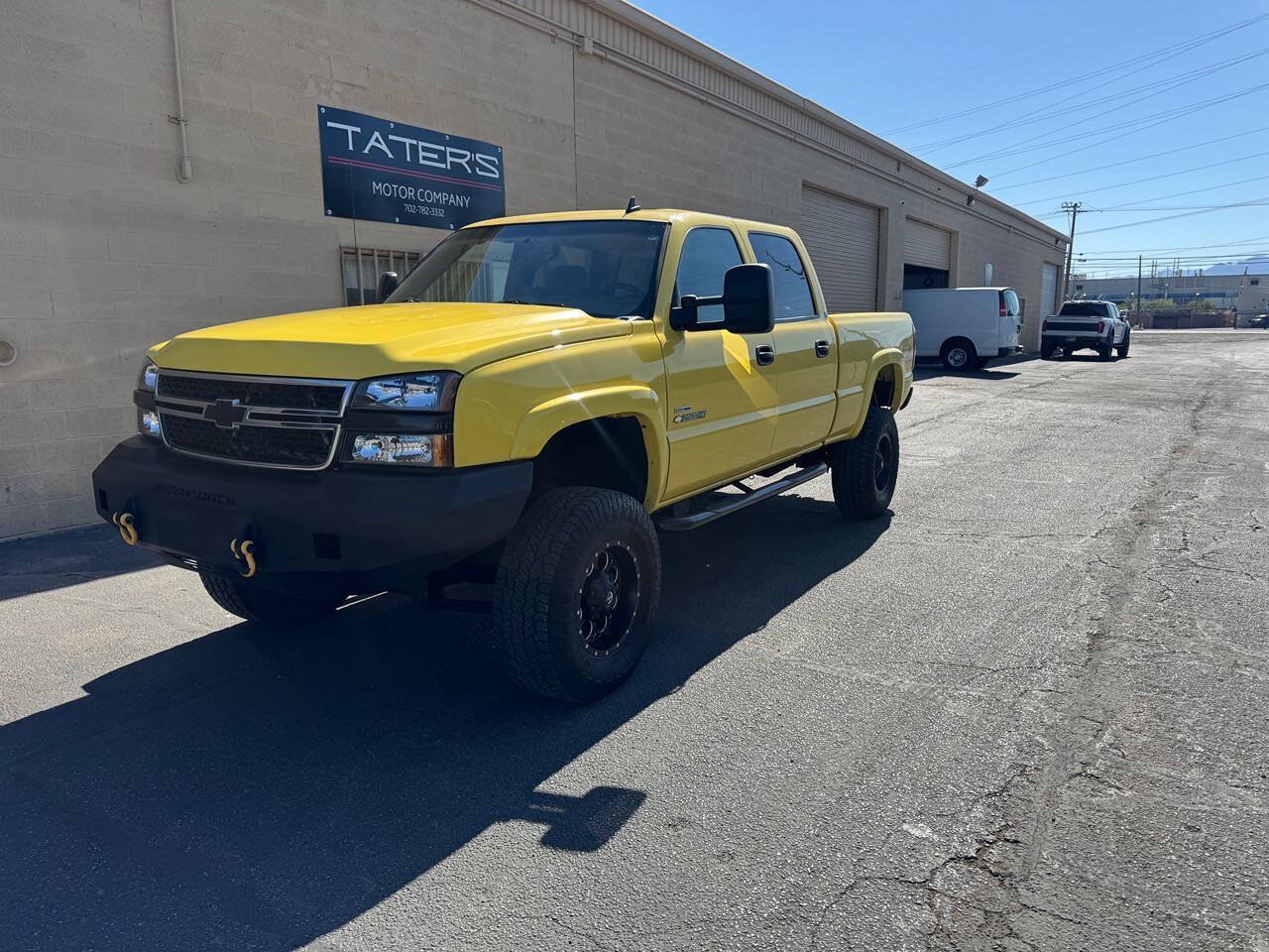 Used 2007 Chevrolet Silverado 2500 LT w/ Heavy-Duty Power Package AWD/4WD image 3
