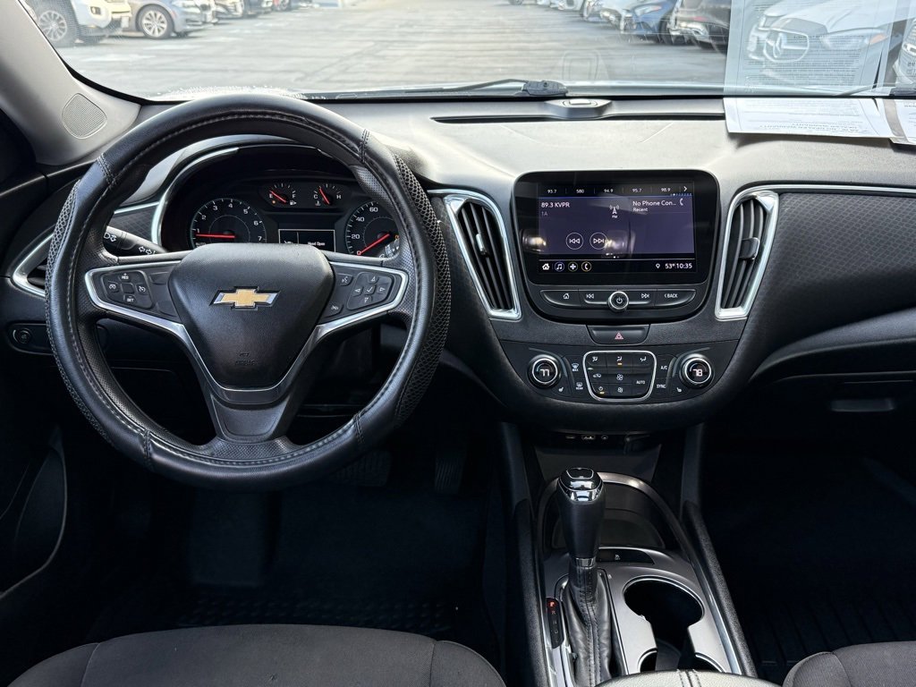 Used 2019 Chevrolet Malibu LT image 9