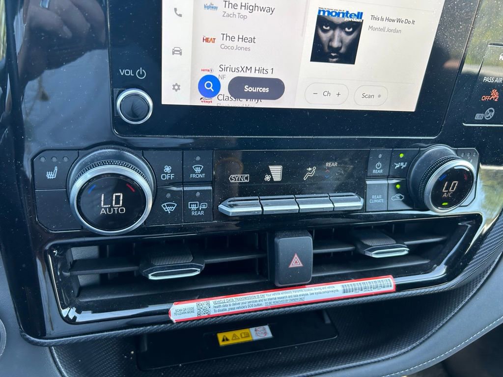 Used 2025 Toyota Highlander XSE image 26