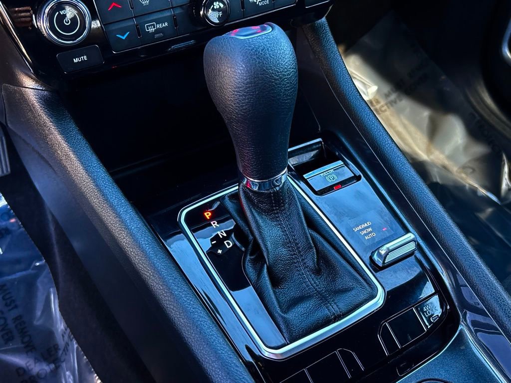 Used 2023 Jeep Compass Sport image 16