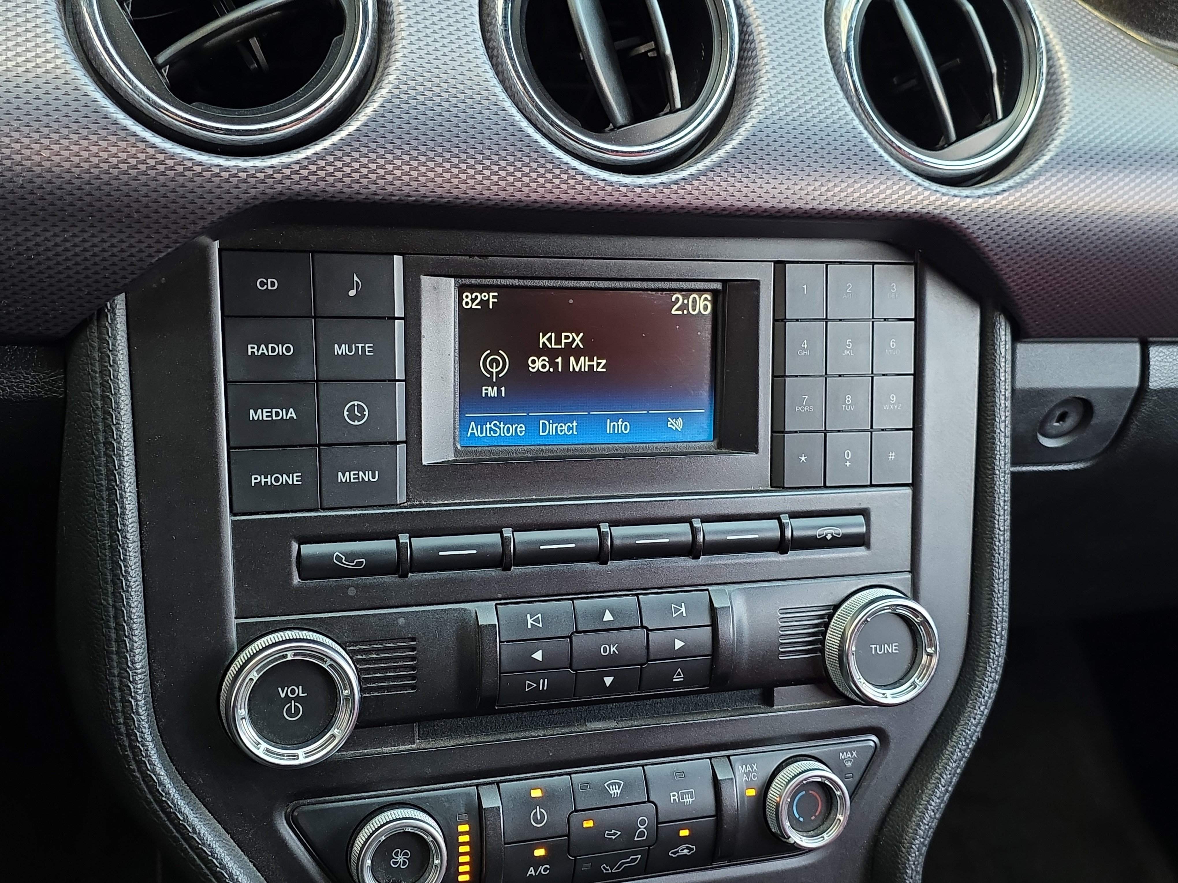 Used 2015 Ford Mustang GT image 18