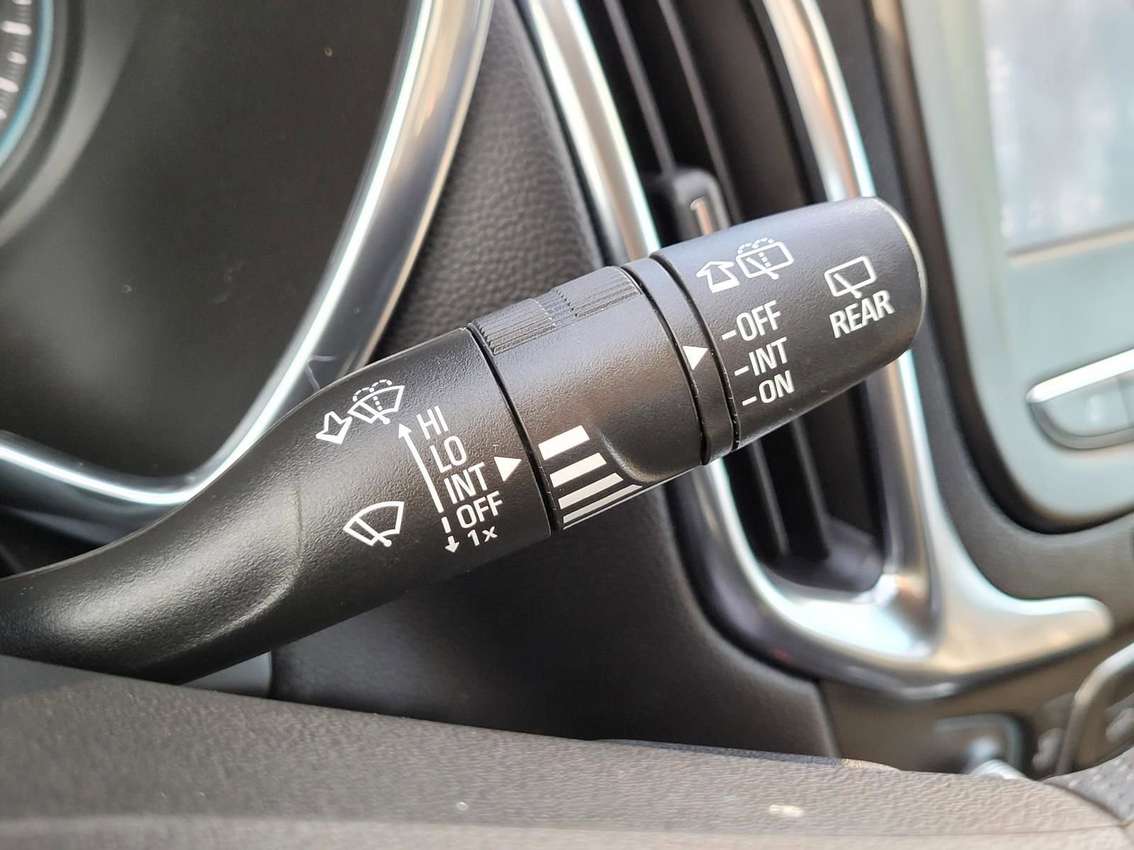 Used 2024 Chevrolet Equinox LT image 33