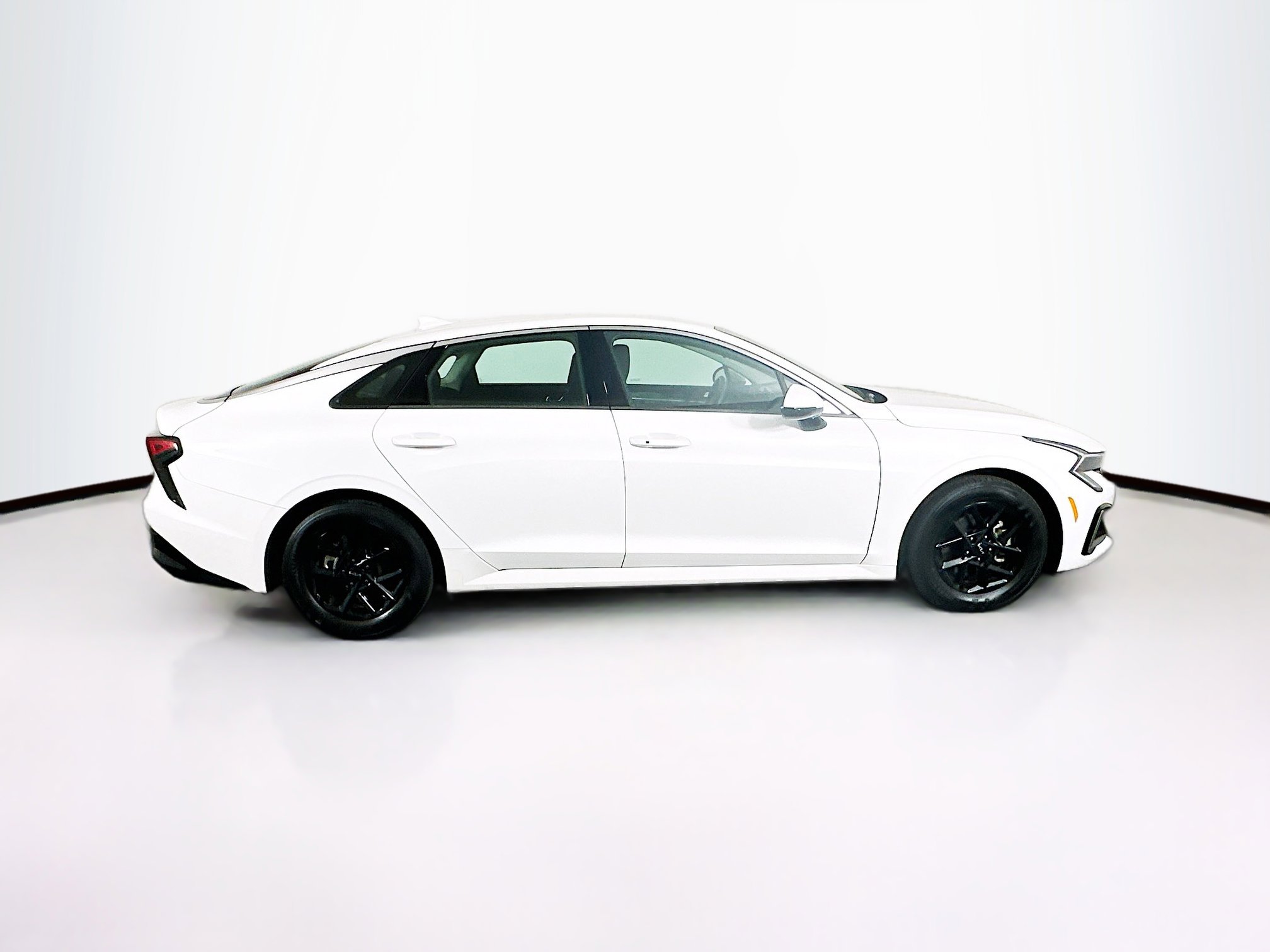 Used 2025 Kia K5 LXS image 10