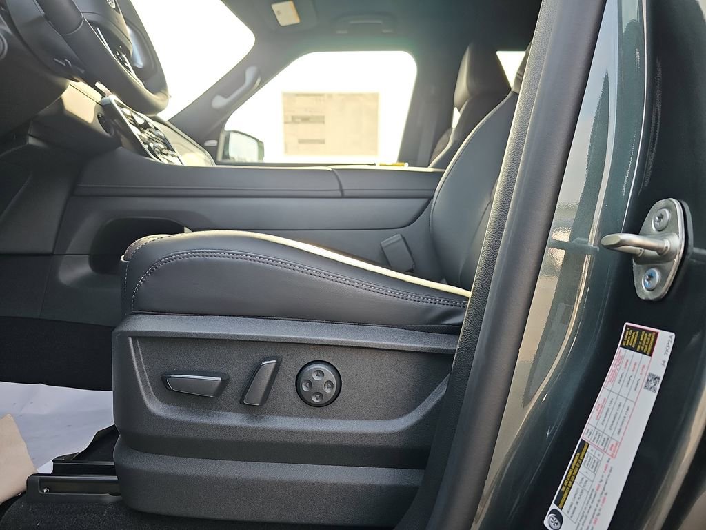 New 2026 Nissan Armada Platinum image 34