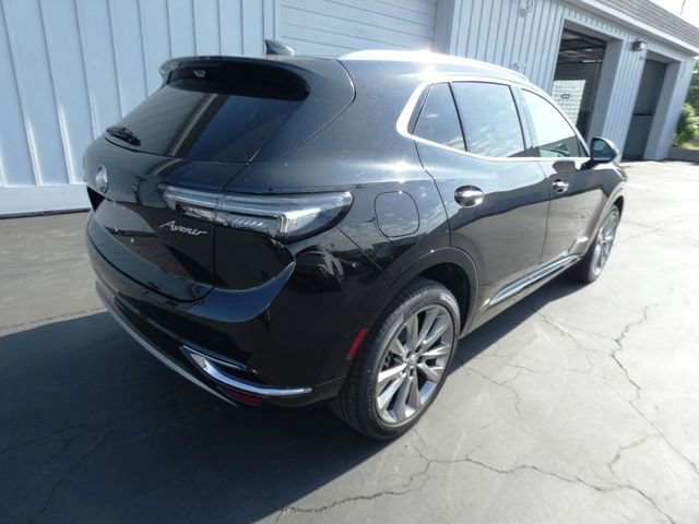 Used 2022 Buick Envision Avenir w/ Technology Package II image 3
