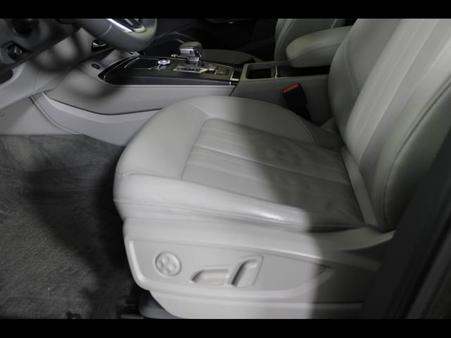 Used 2019 Audi Q5 Prestige w/ Prestige Package AWD/4WD image 17