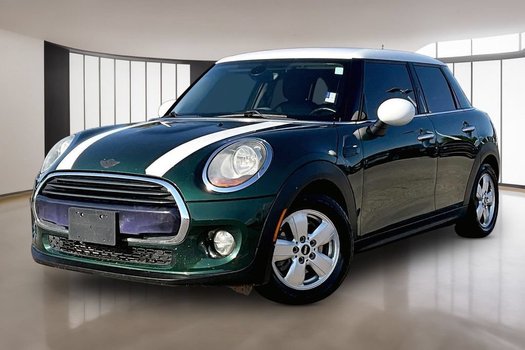 Used 2017 MINI Cooper 4-Door Hardtop FWD image 1