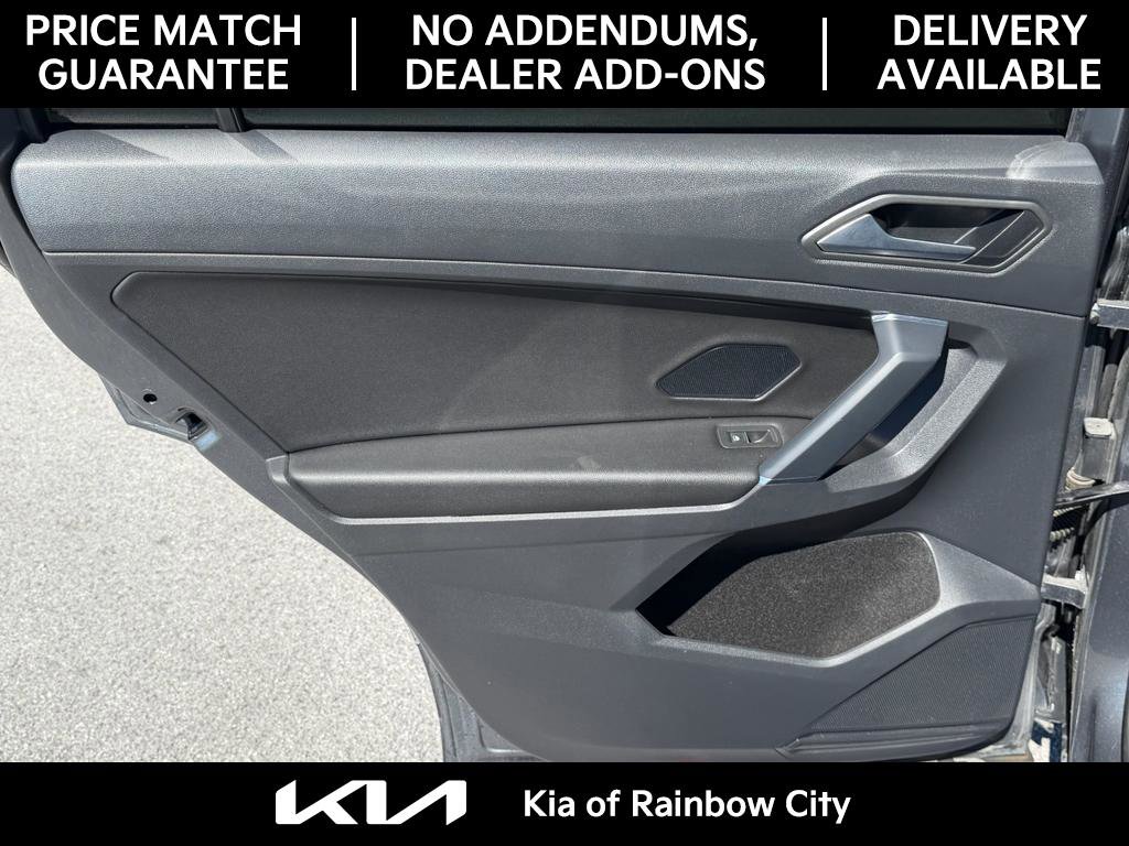 Used 2020 Volkswagen Tiguan SE image 16