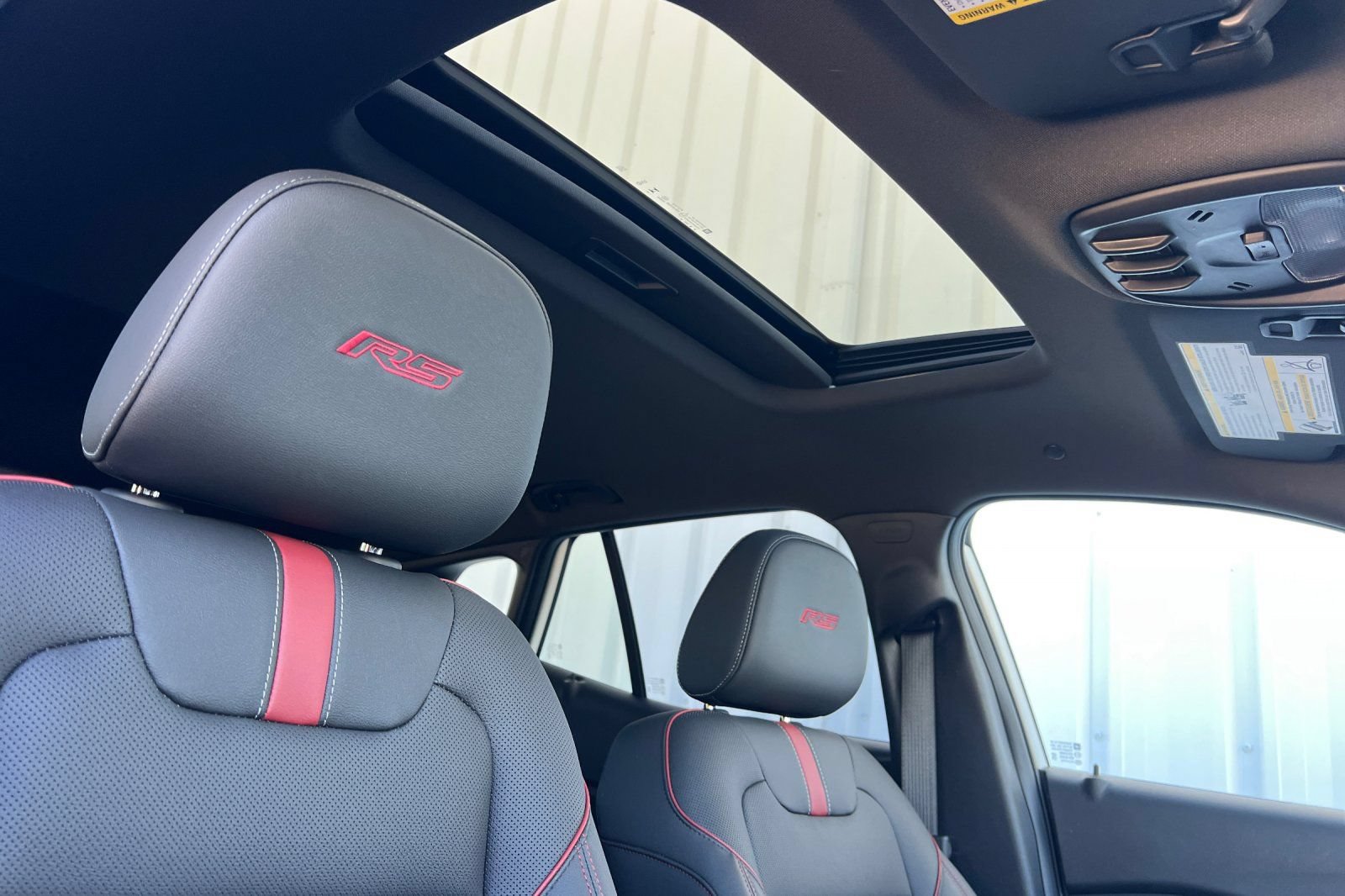Used 2026 Chevrolet Trax RS w/ Sunroof Package FWD image 14