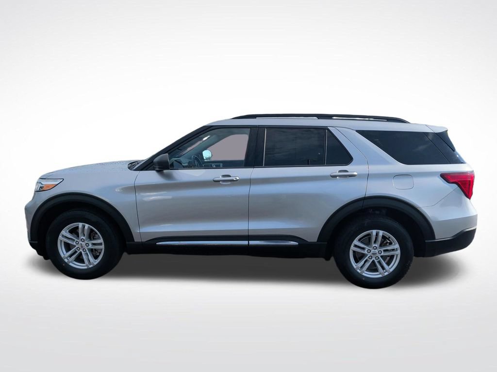 Certified 2020 Ford Explorer XLT w/ Comfort Package AWD/4WD image 13