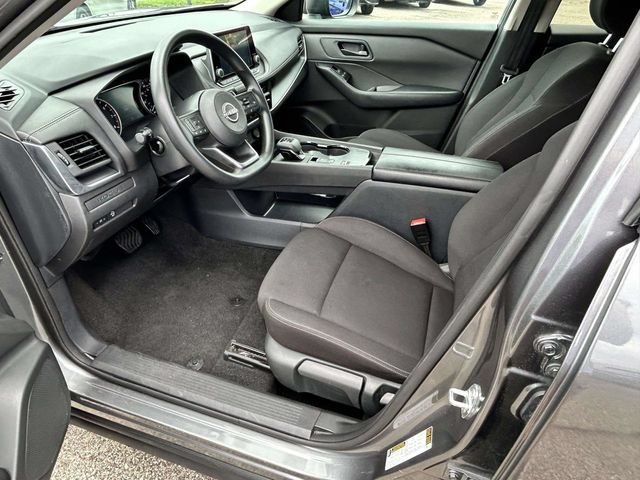 Used 2024 Nissan Rogue S FWD image 11