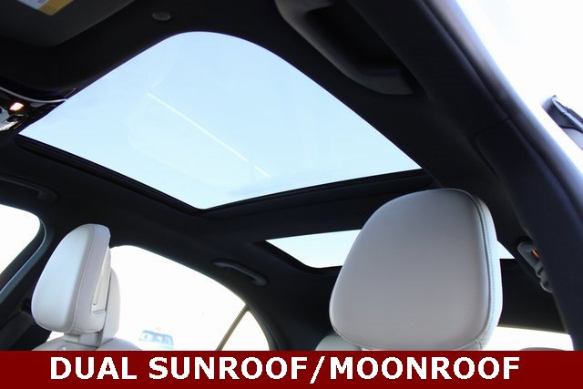 New 2025 Mercedes-Benz C 300 4MATIC Sedan image 18