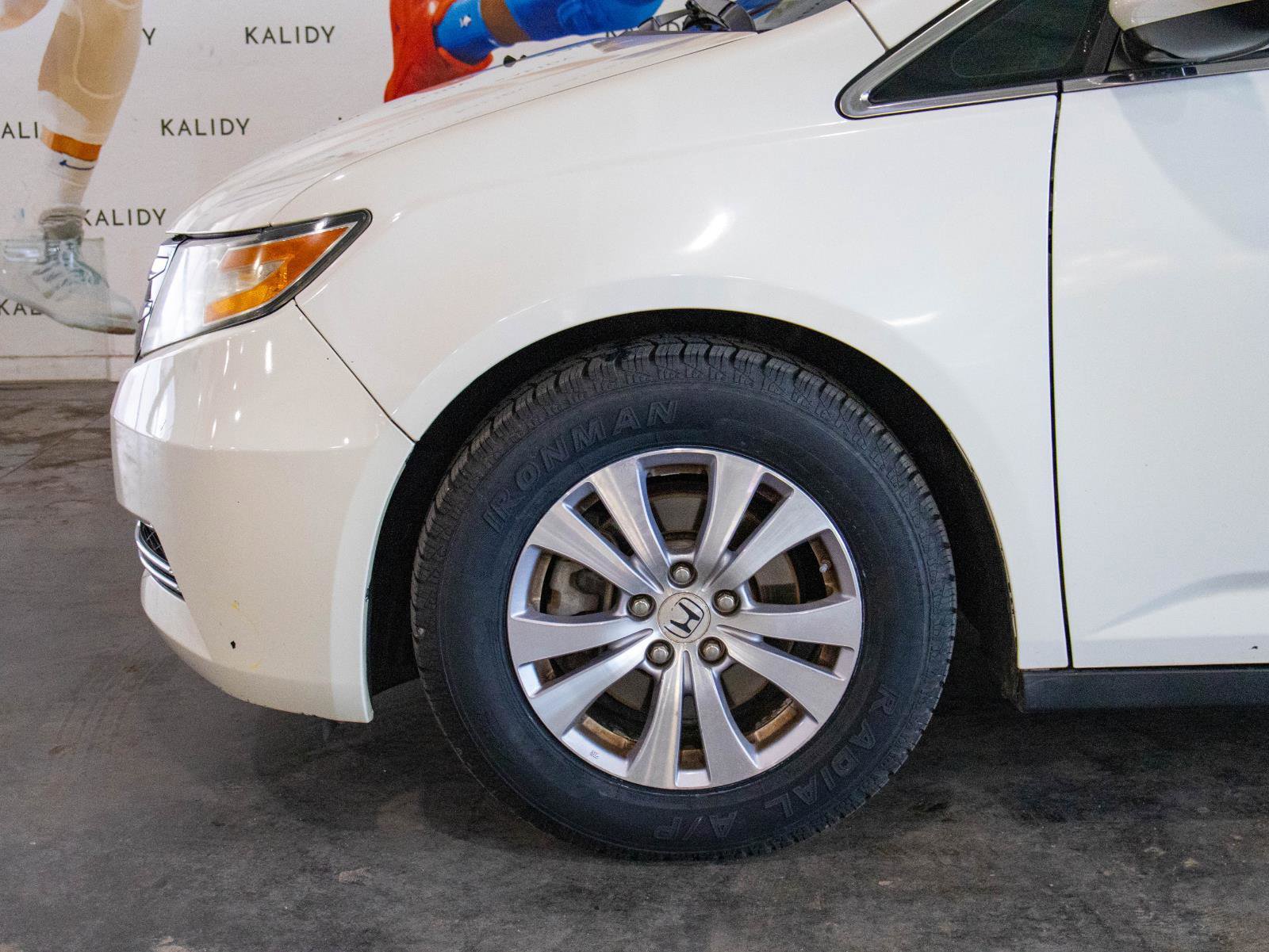 Used 2016 Honda Odyssey SE image 16