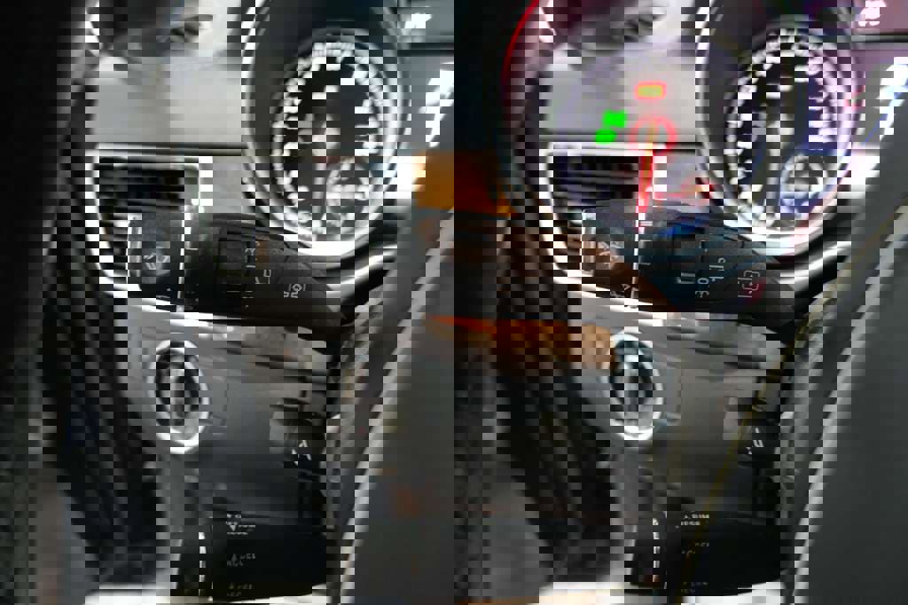 Used 2018 Mercedes-Benz GLS 450 4MATIC w/ Premium Package image 44