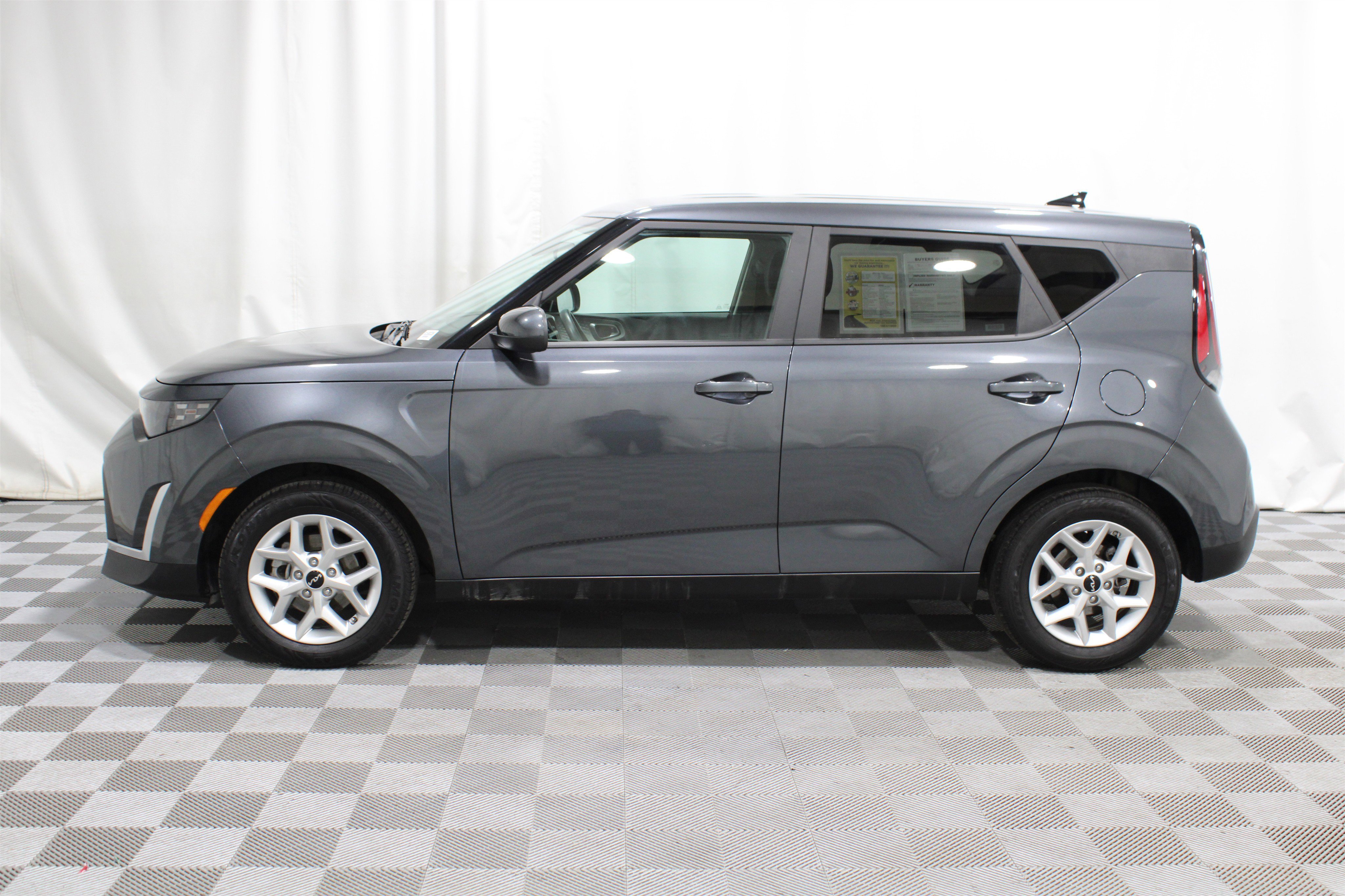 Used 2023 Kia Soul LX w/ Option Group 015 image 31