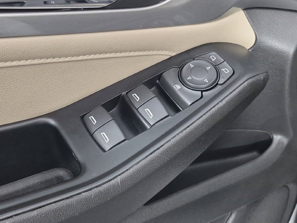 Certified 2023 Chevrolet Traverse LS FWD image 15