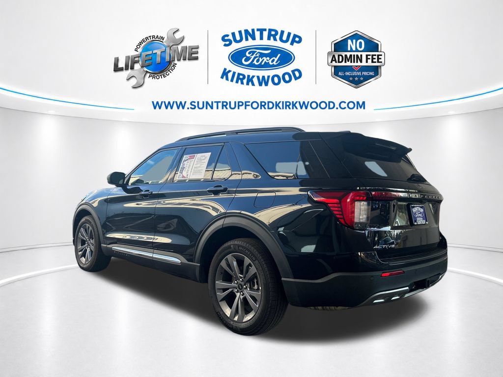 Used 2025 Ford Explorer Active w/ Active Comfort Package AWD/4WD image 3