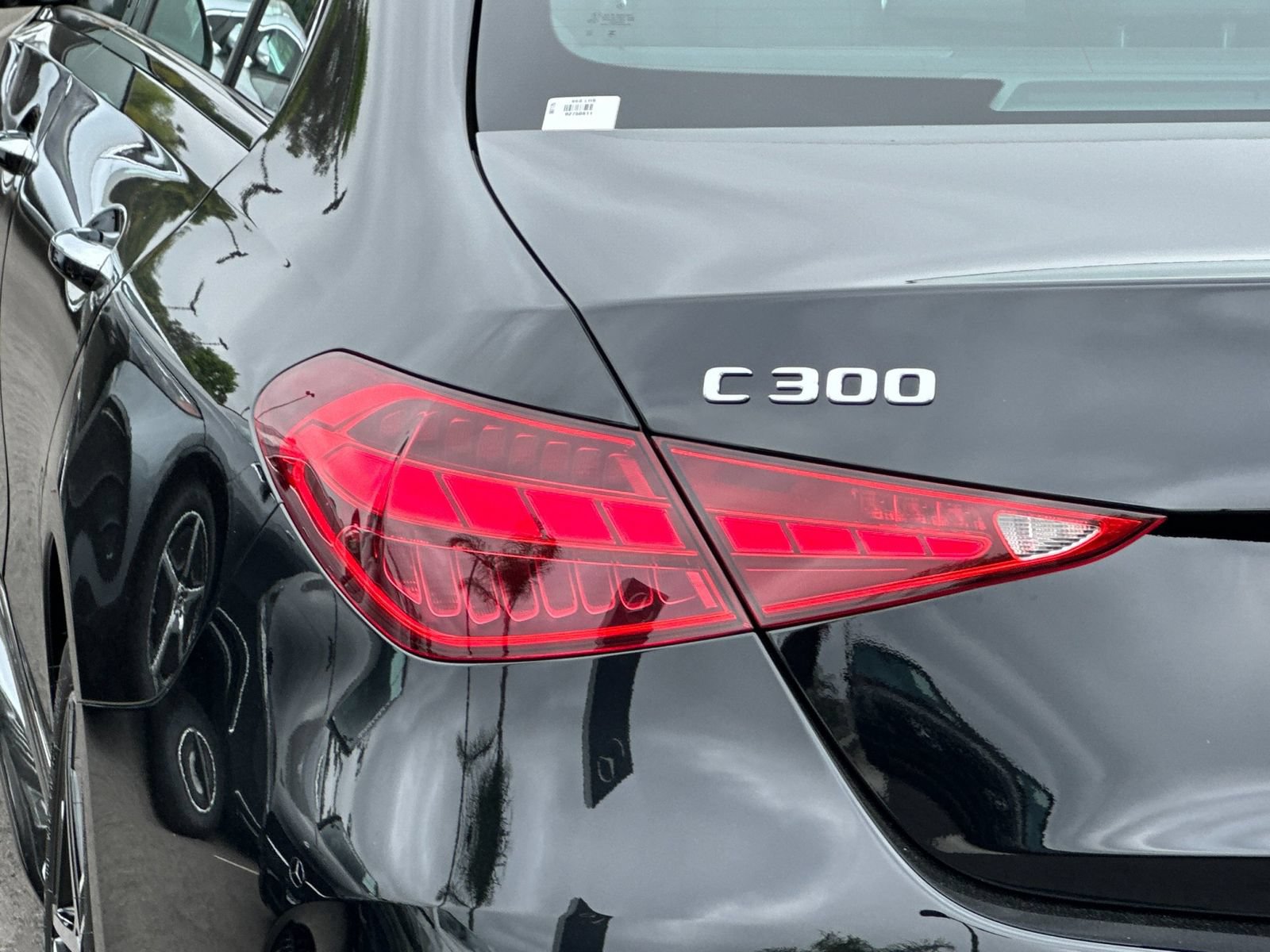 Used 2025 Mercedes-Benz C 300 4MATIC Sedan image 33