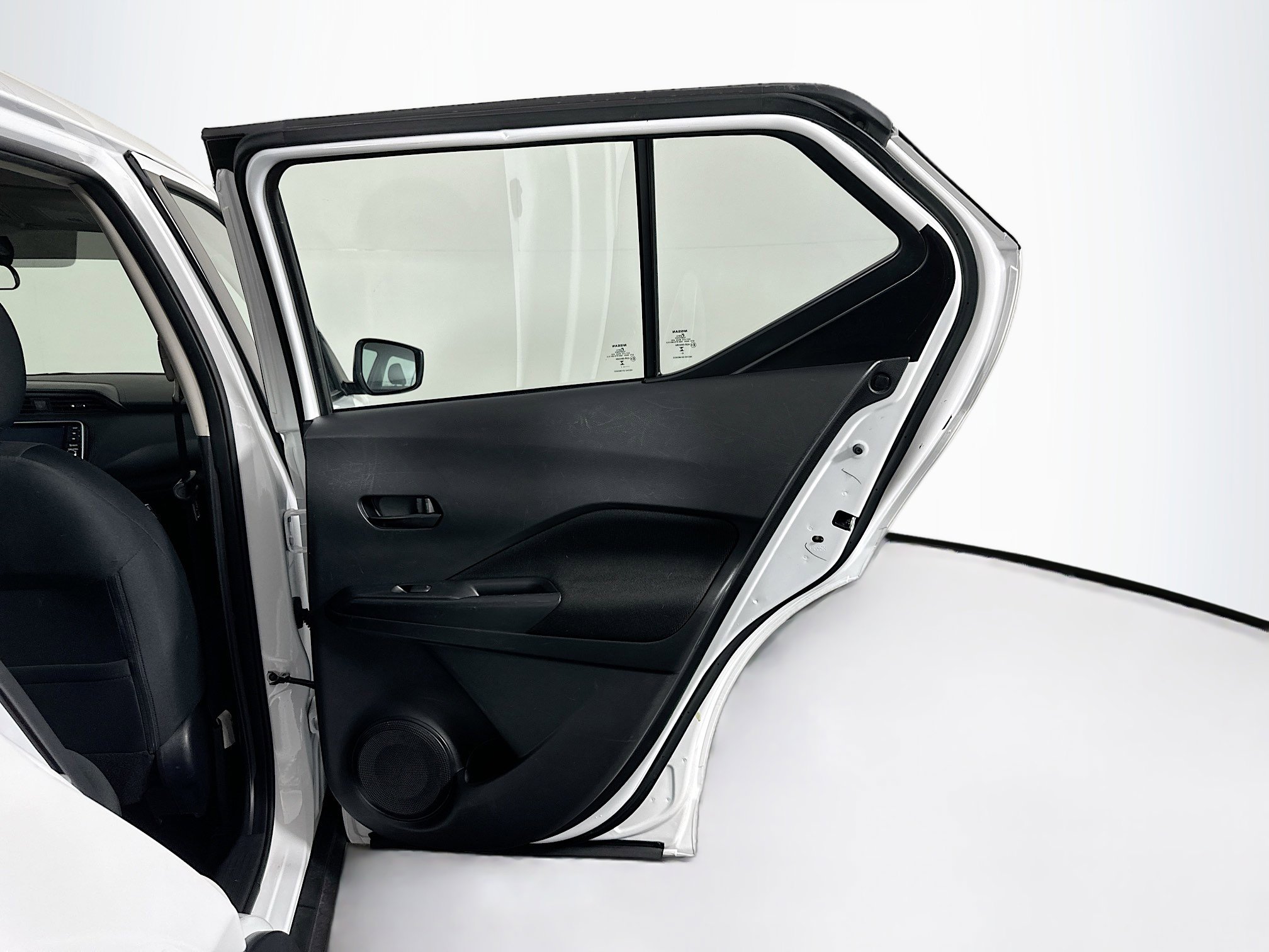 Used 2024 Nissan Kicks S image 27