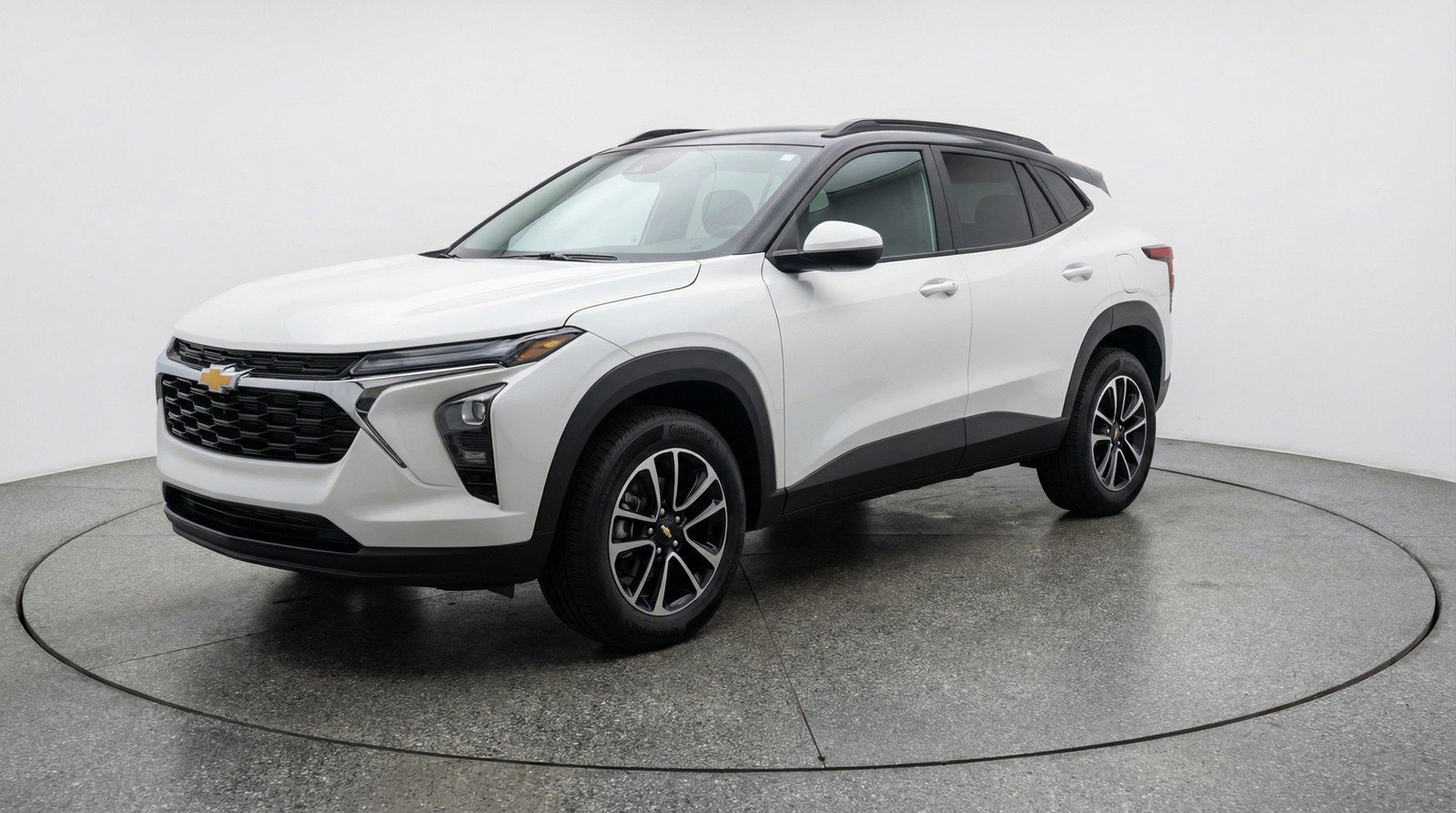 Used 2025 Chevrolet TrailBlazer LT image 3