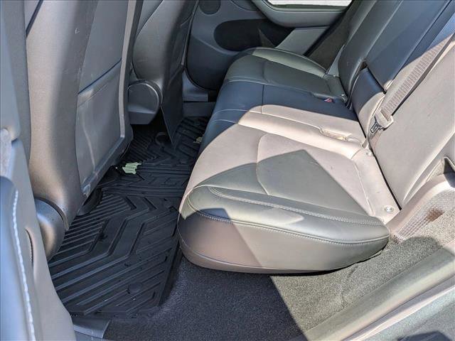Used 2023 Tesla Model Y Long Range image 17
