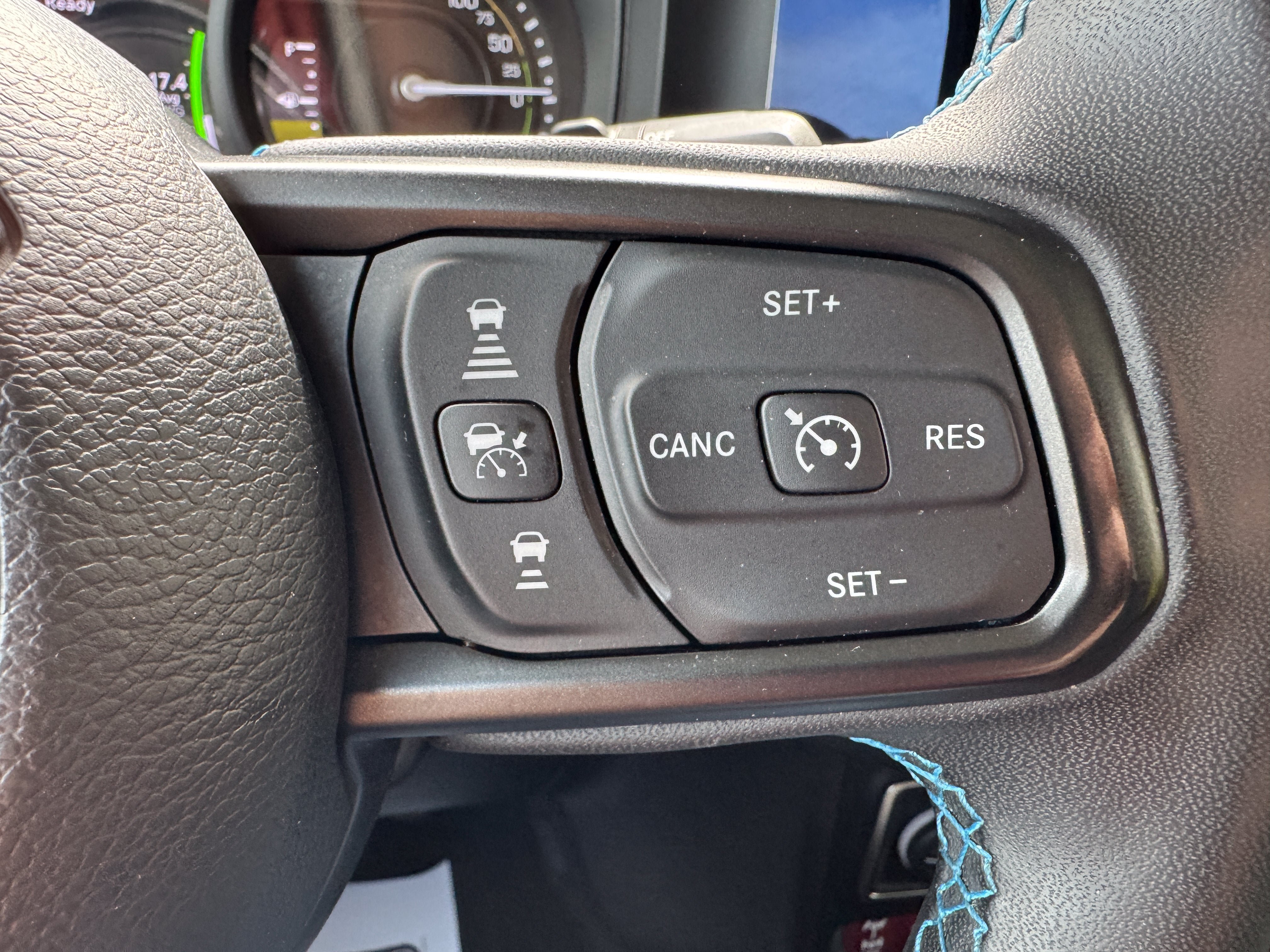 Used 2024 Jeep Wrangler Unlimited Rubicon 4xe AWD/4WD image 13