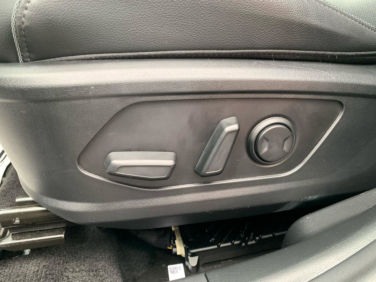 Used 2024 Hyundai Santa Cruz Limited image 13