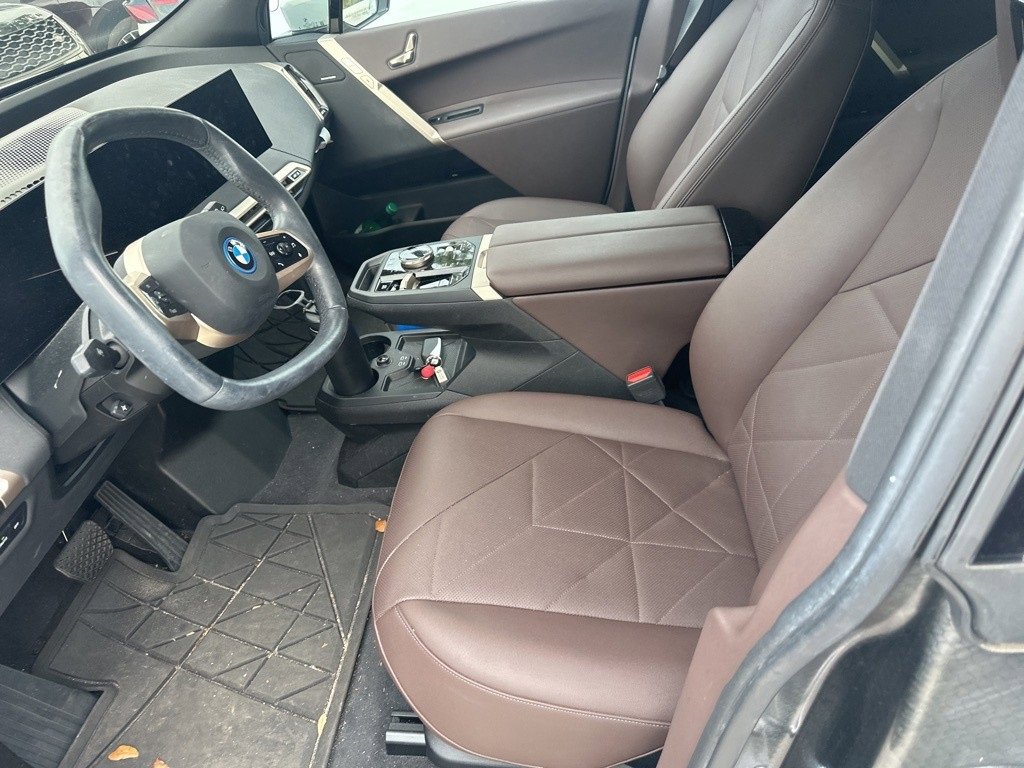 Certified 2024 BMW iX xDrive50 w/ Sport Package image 2