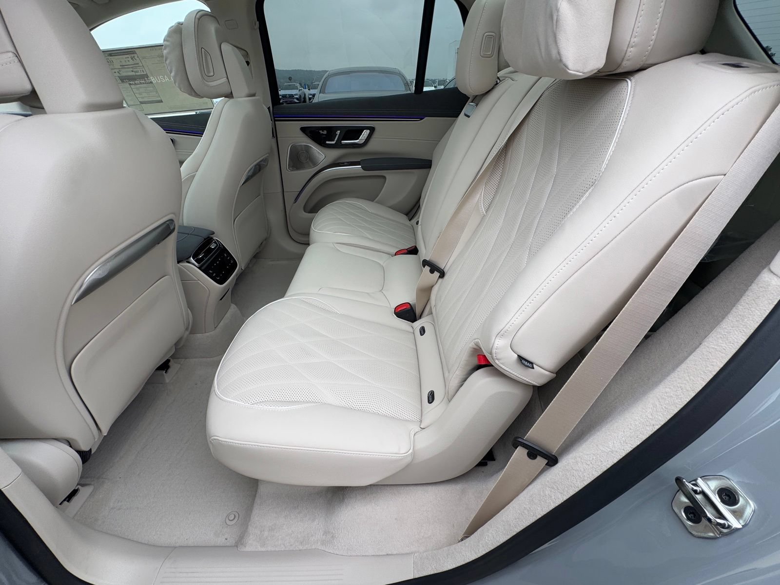 New 2026 Mercedes-Benz EQS 400 4MATIC SUV image 27