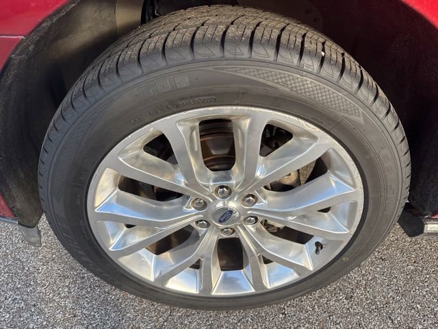 Used 2018 Ford Expedition Limited w/ Equipment Group 302A RWD image 12