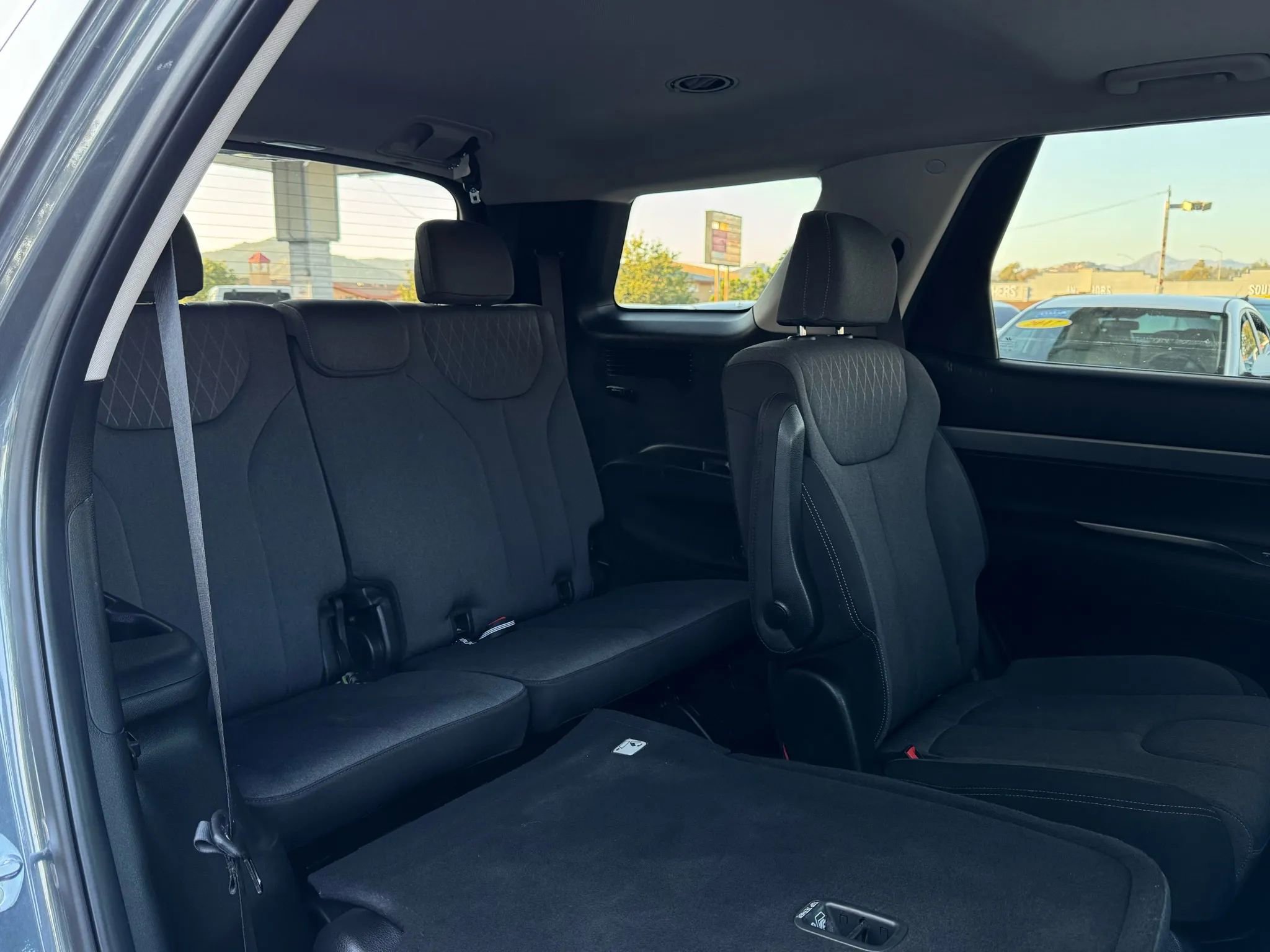 Used 2021 Hyundai Palisade SEL w/ Cargo Package image 24