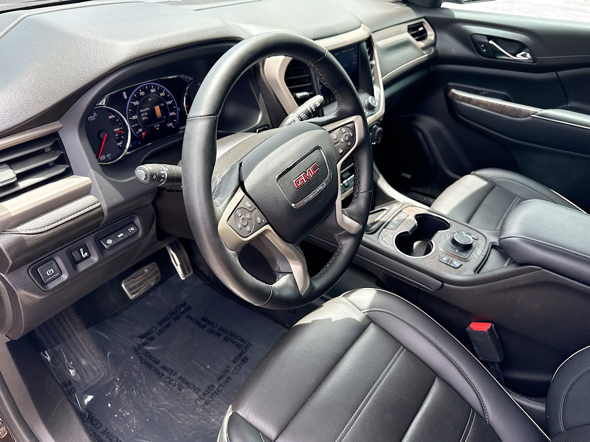 Used 2023 GMC Acadia Denali w/ Black Diamond Edition FWD image 27