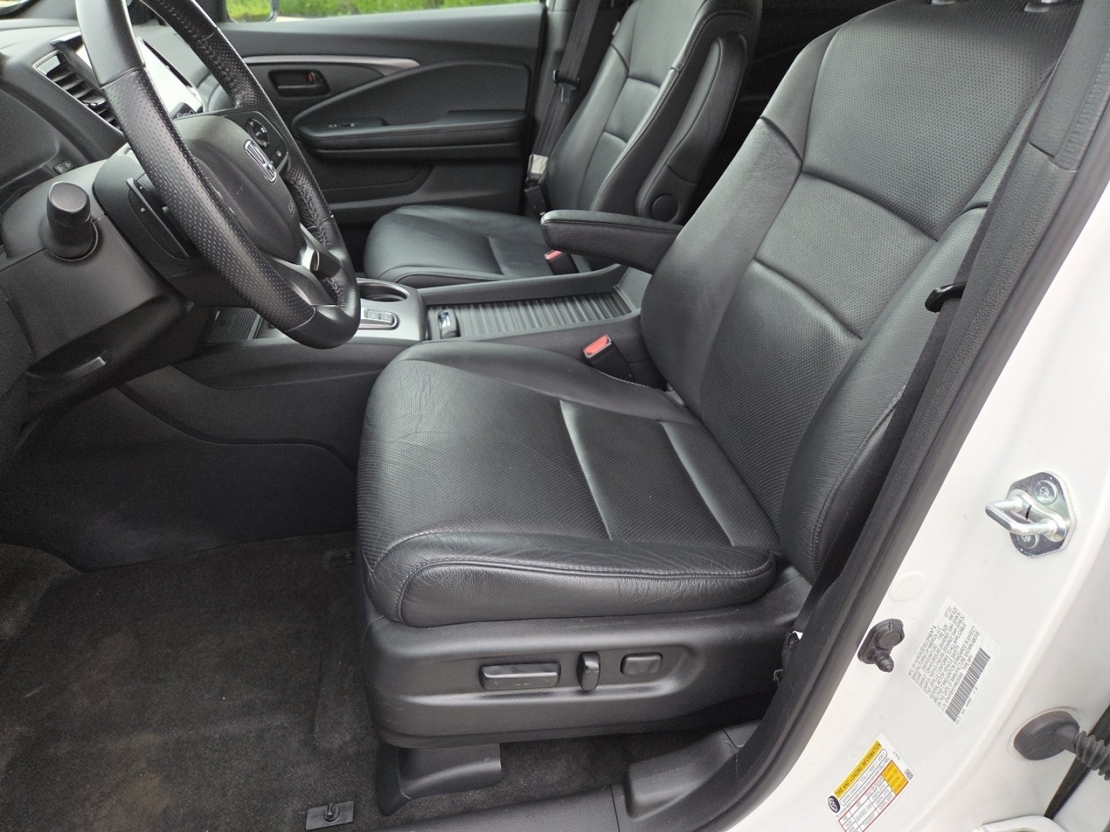 Used 2023 Honda Passport EX-L image 26