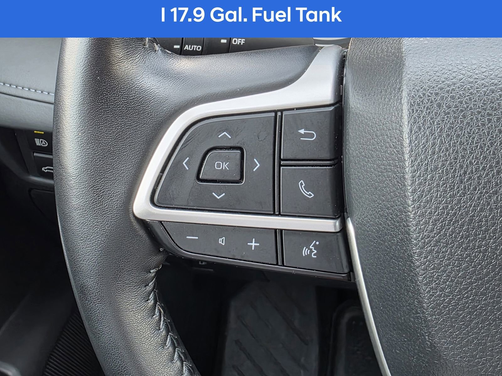 Used 2023 Toyota Highlander L image 30