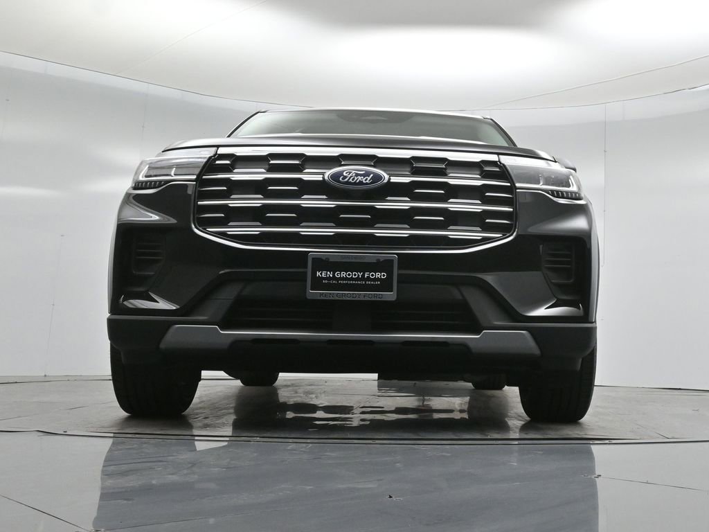 New 2026 Ford Explorer Active RWD image 45