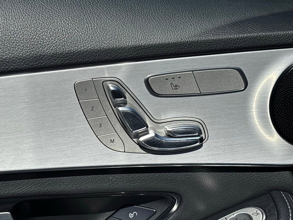Used 2021 Mercedes-Benz C 300 Sedan image 19