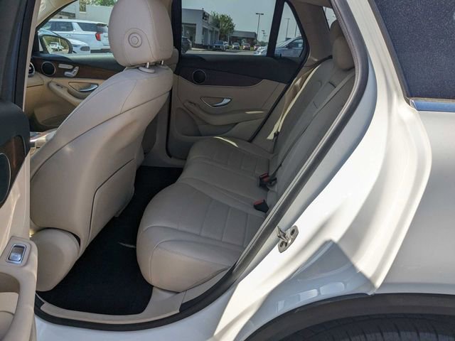 Used 2022 Mercedes-Benz GLC 300 4MATIC image 29