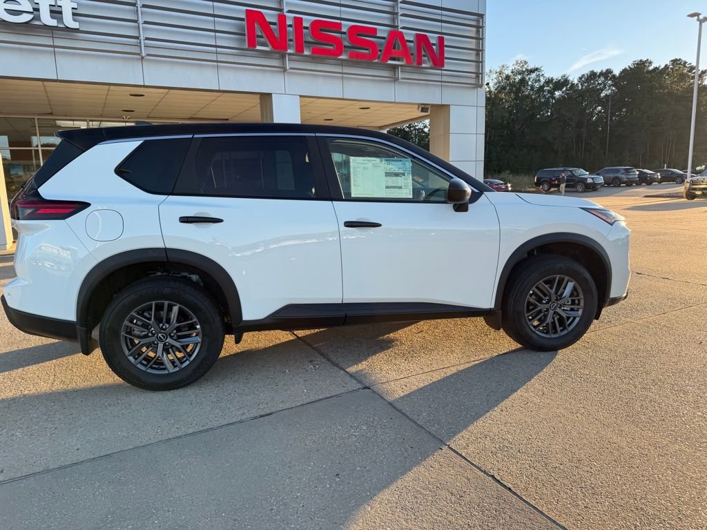 New 2026 Nissan Rogue S image 11