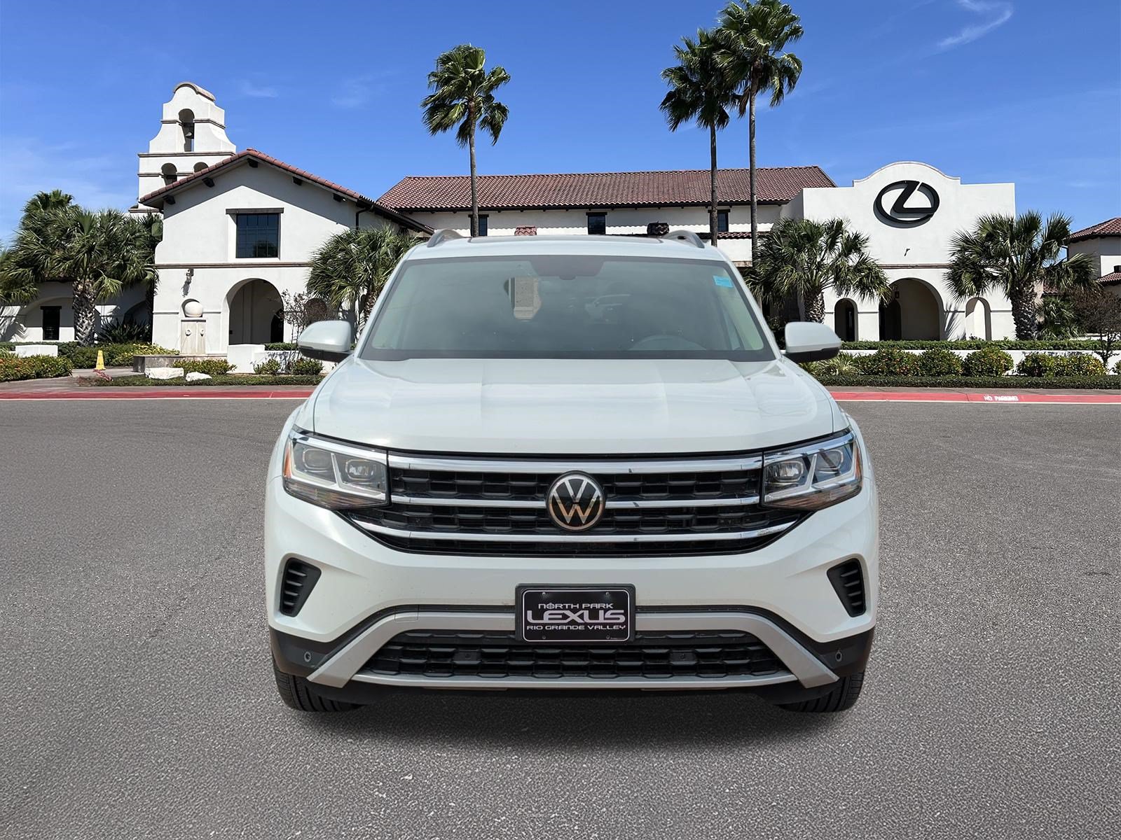 Used 2023 Volkswagen Atlas SE w/ Panoramic Sunroof Package FWD image 6
