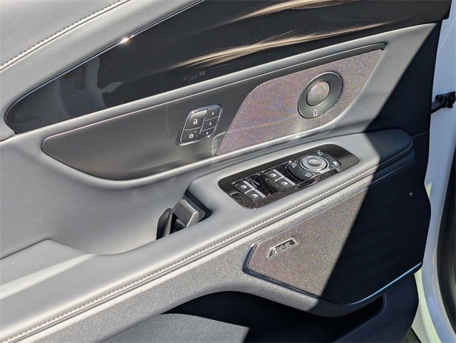 New 2026 Lincoln Nautilus Reserve image 16