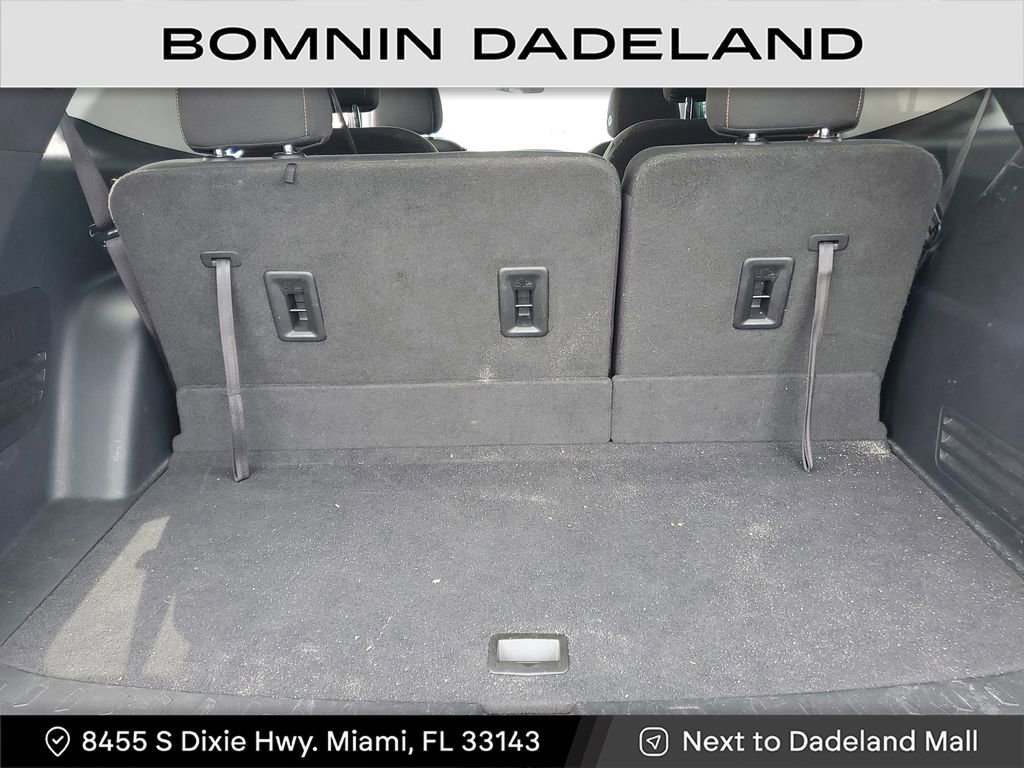 Used 2021 Chevrolet Traverse LT image 8